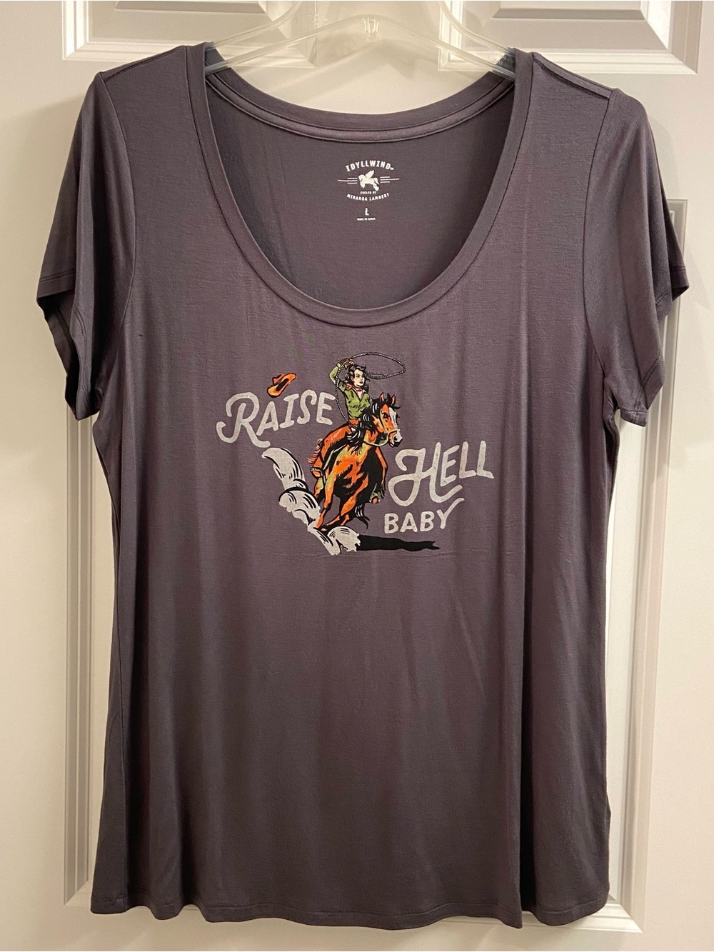 Idyllwind by Miranda Lambert Slate Gray 'Raise Hell Baby' Cowgirl Neck Tee Large